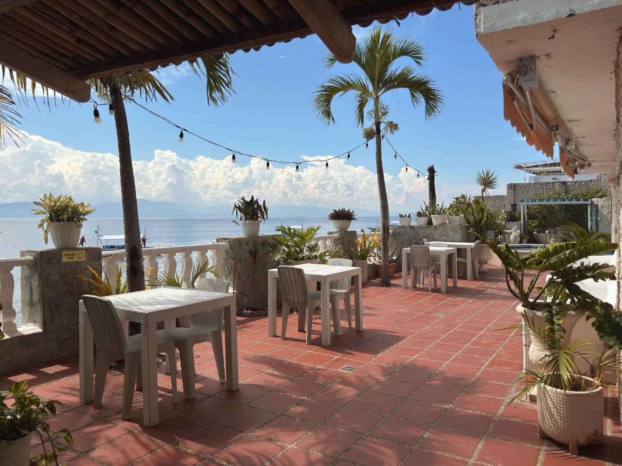 Sunset Beach Resort Moalboal Esterno foto